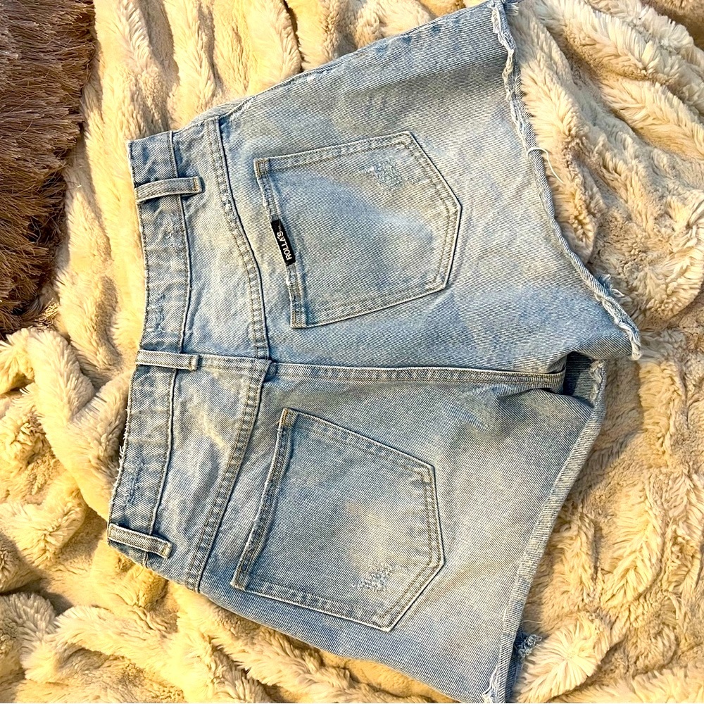 Rolla’s Jean shorts